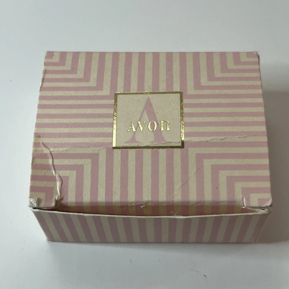 Vintage Avon Gold Tone Pink Enamel Breast Cancer Awareness Ribbon Lapel Pin Rose